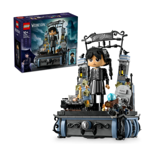 Lego (76780) - Wednesday - Build and Rebuild - Wednesday Addams Figure (702 Pieces)